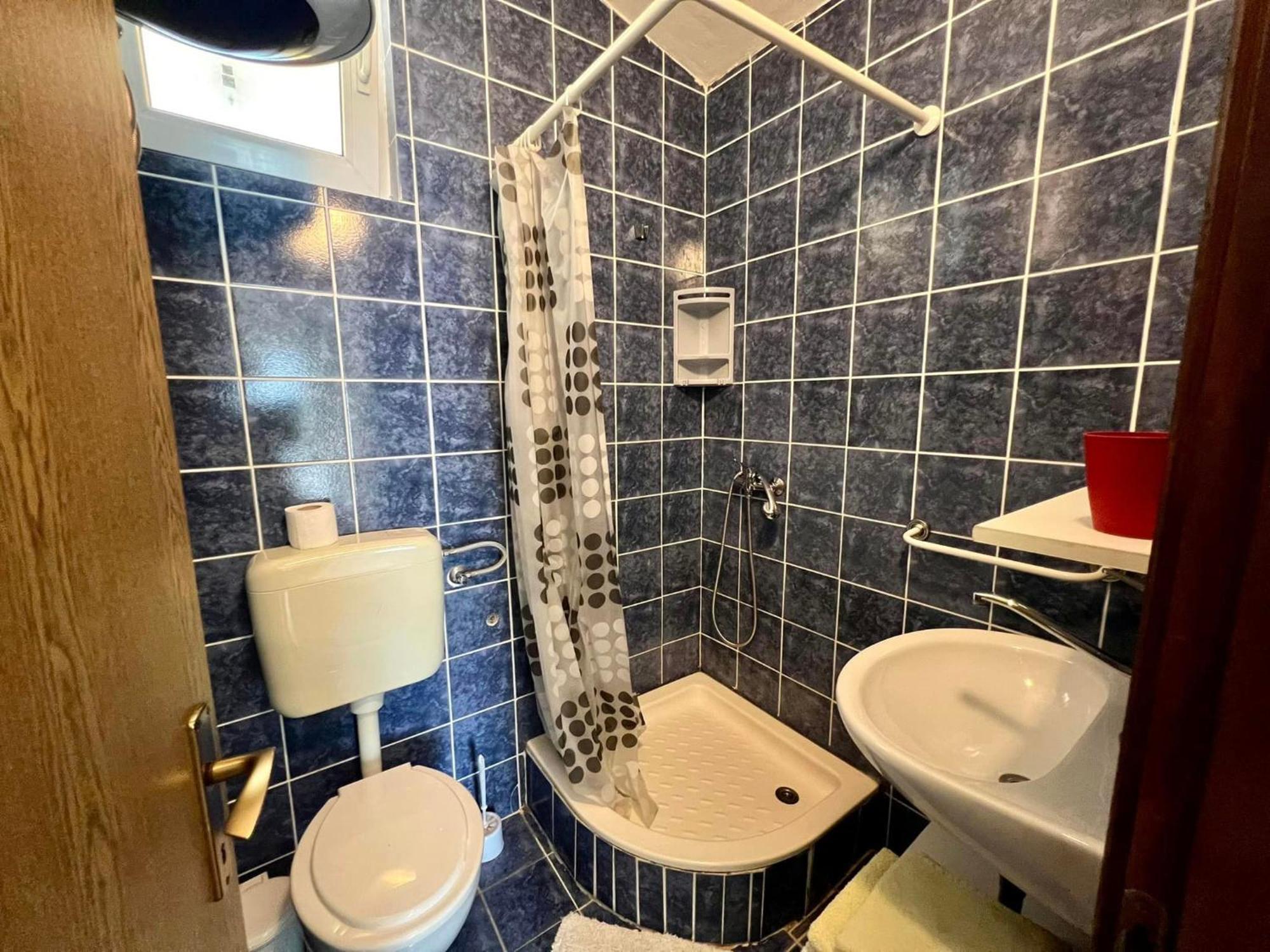 Apartmani Lidija Karin Donji Donji Karin Extérieur photo