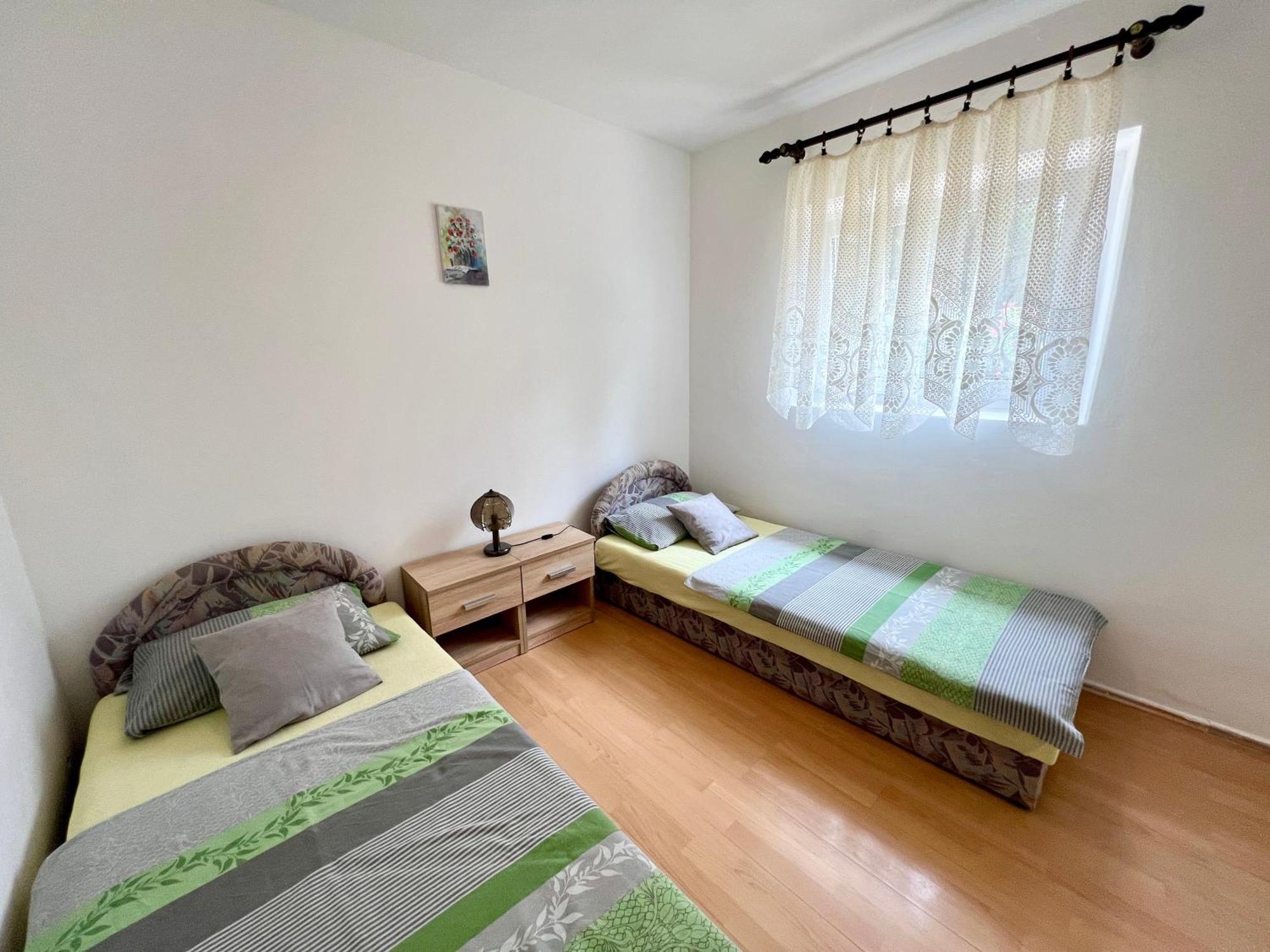 Apartmani Lidija Karin Donji Donji Karin Extérieur photo